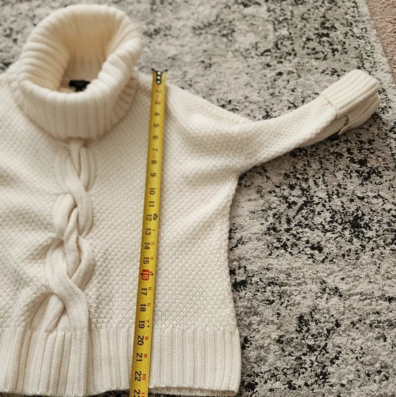 Talbots Cableknit Turtleneck Sweater Quarter Sleeve Womens Size M Petite Cream - Picture 9 of 9